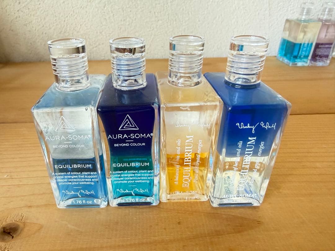 AURA-SOMA EQUILIBRIUM アロマオイル 4本セット